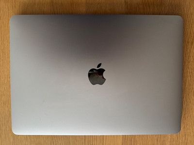 Apple MacBook Pro 2019 13'' - Intel i5, 256GB SSD, 8GB - A2159 - Touchbar