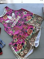 Pantaloncini estivi originali Adidas Farm Jardineto 3 righe con maglia top etichette Regno Unito