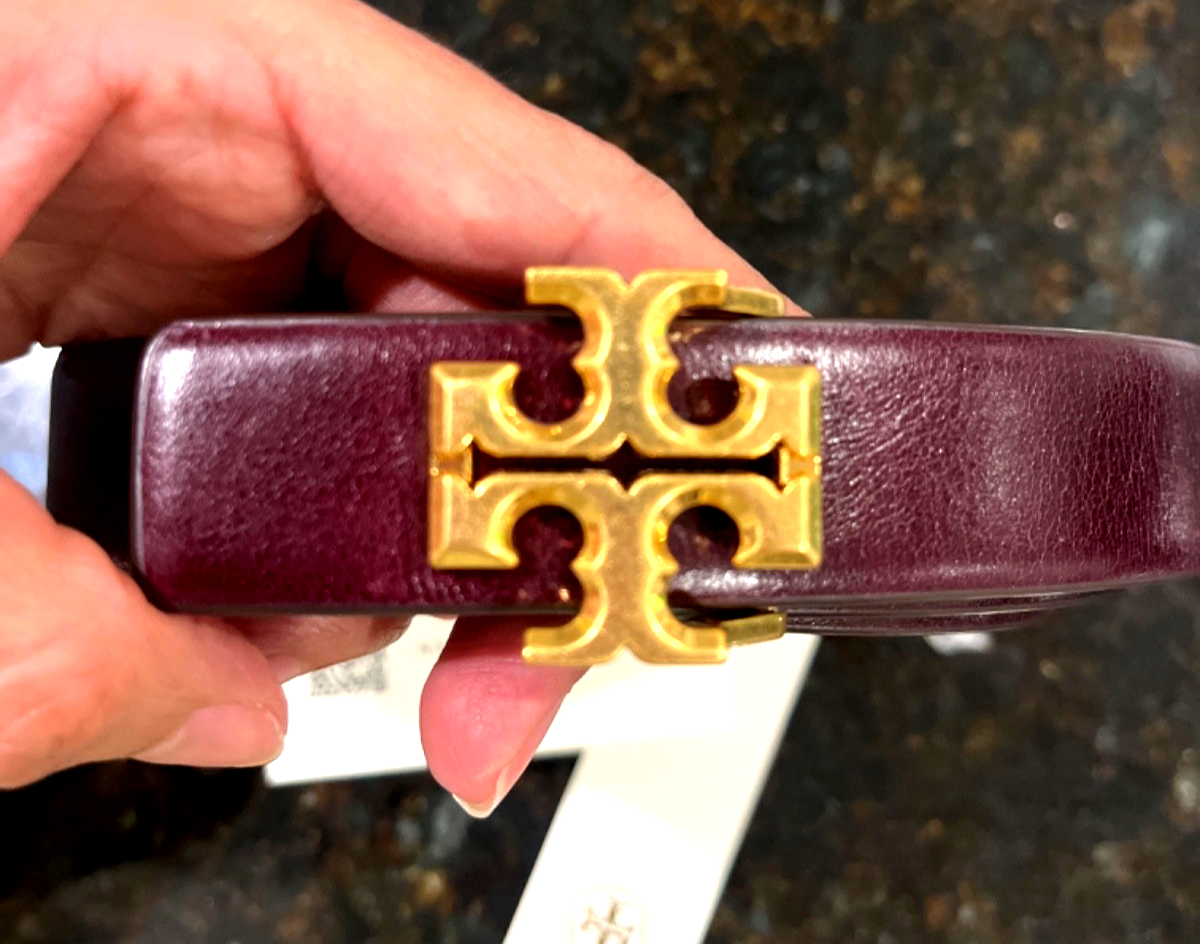Tory Burch Pebbled Leather Belt in Burgundy with Gold Logo Buckle Leather belt Tory Burch Burgundy size L International in  main image 2