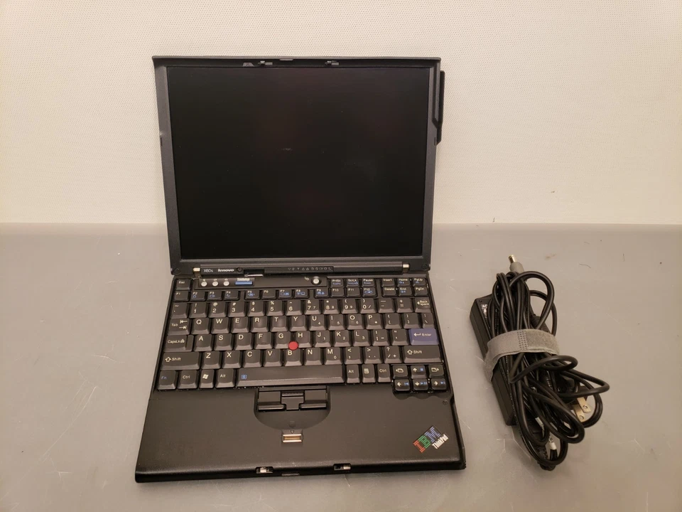 Portátil IBM Thinkpad X60s Core2 Duo 1,66 GHz 1 GB 500 GB WinXP-Pro 12" 1702-68U Foto 3 de 4