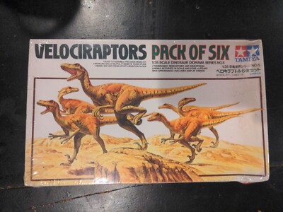 Kit Tamiya Vélociraptor Tamiya 60105 – 1/35 Dinosaure Velociraptors – Kit Maquette Neuf