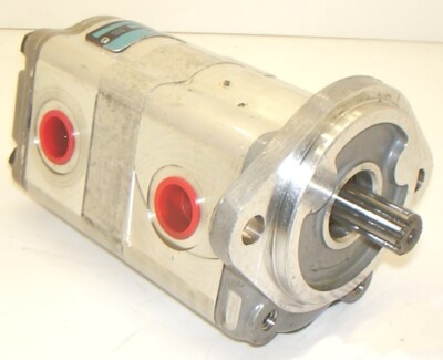 Komatsu PW30 PW130 Hydraulikpumpe A14.3/6.3L33763 20E60K1140