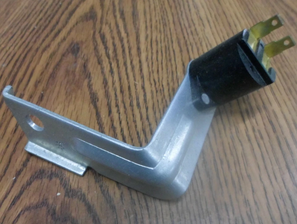 Interruptor de parada de semáforo NORS reemplaza #'s 1993595 D-879 en 63 1963 Oldsmobile Foto 2 de 4