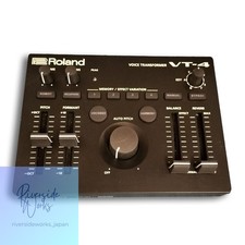 ROLAND VT-4 Vocal Transformer for Live Perfor...