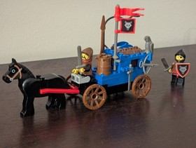 Vintage (1992) LEGO Castle set 6038 Wolfpack Renegades - RARE