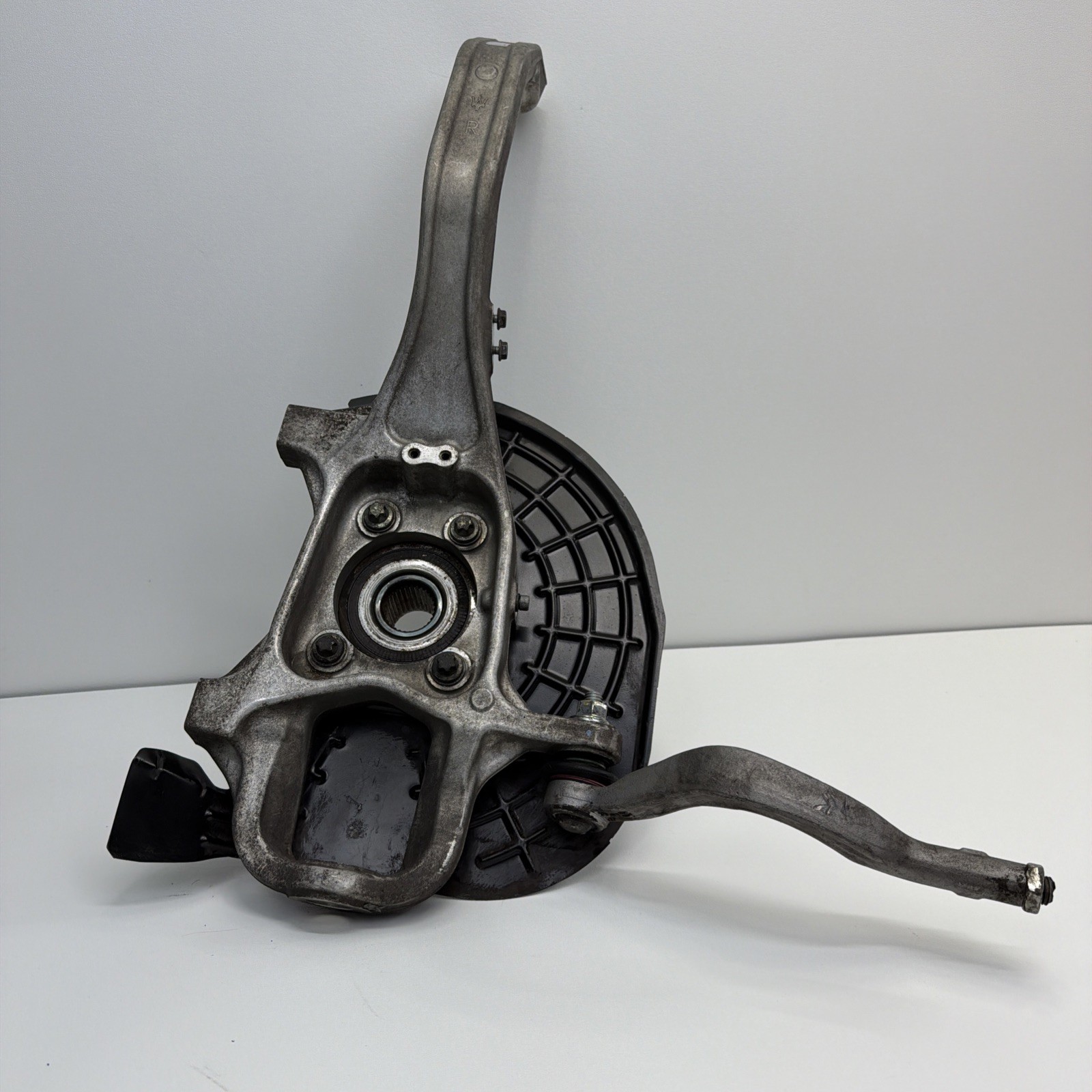 🟢2014-2016 MASERATI GHIBLI RWD FRONT RIGHT PASSENGER SPINDLE KNUCKLE HUB OEM🟢