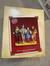 Hallmark Off To See The Wizard Of Oz Ornament 2005 Keepsake NEW IN WORN BOX
