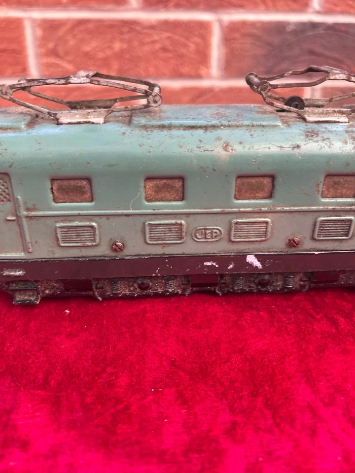 Vintage JEP Weißblech Modelllok und 2 Reisezugwagen. Franzosen um 1950. Nicht Märklin. - Bild 4 von 4