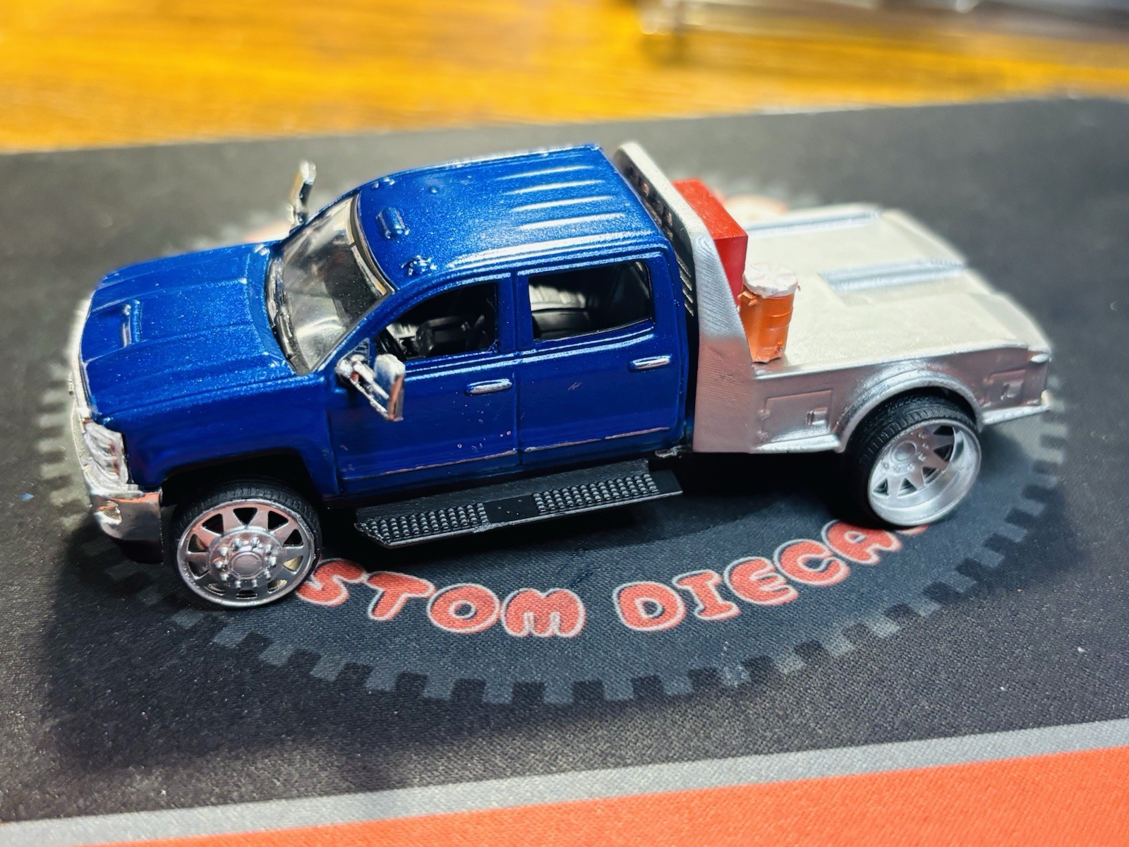 1/64 Greenlight 2018 Chevrolet Silverado 3500HD