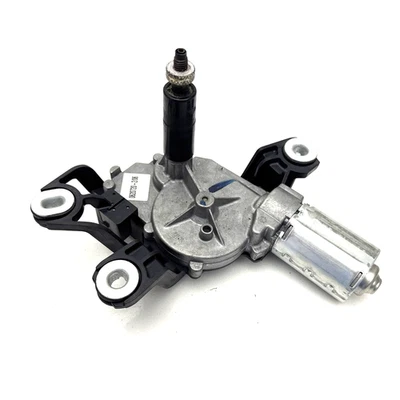 VW Golf MK5 Rear Wiper Motor 2003 to 2009 1K0955711C Used - Image 1 of 4