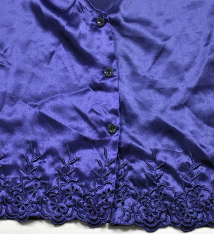 Conjunto de pijama anos 80 Victoria's Secret etiqueta dourada cetim roxo bordado grande vintage - Imagem 3 de 4