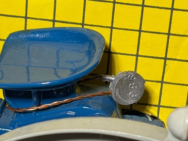 Scale Models Ford 2000 Tractor, Blue, 1986 1/16, RARE! - Image 3 of 4