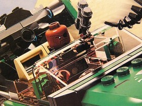 LEGO 76004 Marvel Superheroes, Spider-Cycle Chase, New and Factory Sealed