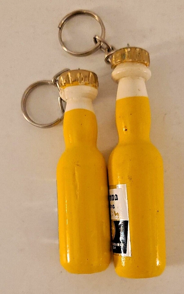 Juego de dos llaveros extra mini corona de madera Foto 4 de 4