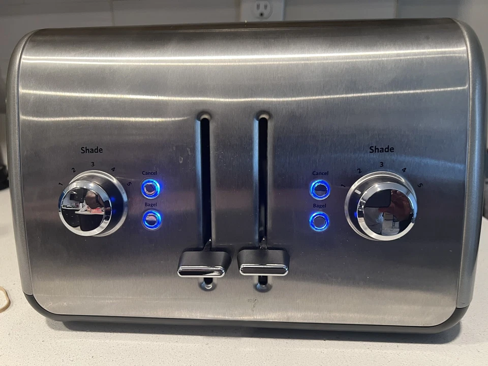 KitchenAid KMT4115CU 4-Slice Toaster with Manual High-Lift Lever, Contour Silver - Image 2 of 4