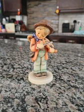 Goebel M.I. Hummel # 2/0 "Little Fiddler" TMK-5 Last Bee 5.875" Tall - Glossy!