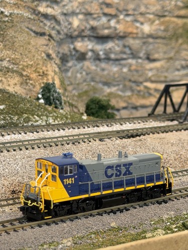 Atlas escala N #52503 Mp-15DC CSX #1146 DC | Condition: New
