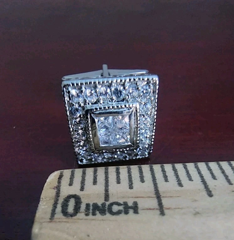 FAS 925 STERLING SILVER CLEAR ZIRCONIA SQUARE CUFFLINKS. GREAT CONDITION  - Image 3 of 4