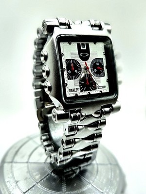 Vintage Minute Watch Steel Silver Band Swiss Made Chrono X-metal WHITE