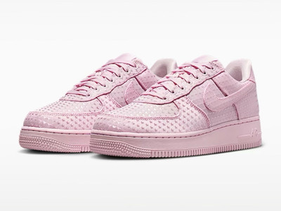Air Force 1 07 Low Se  Valentine s Day pink Womas size 10