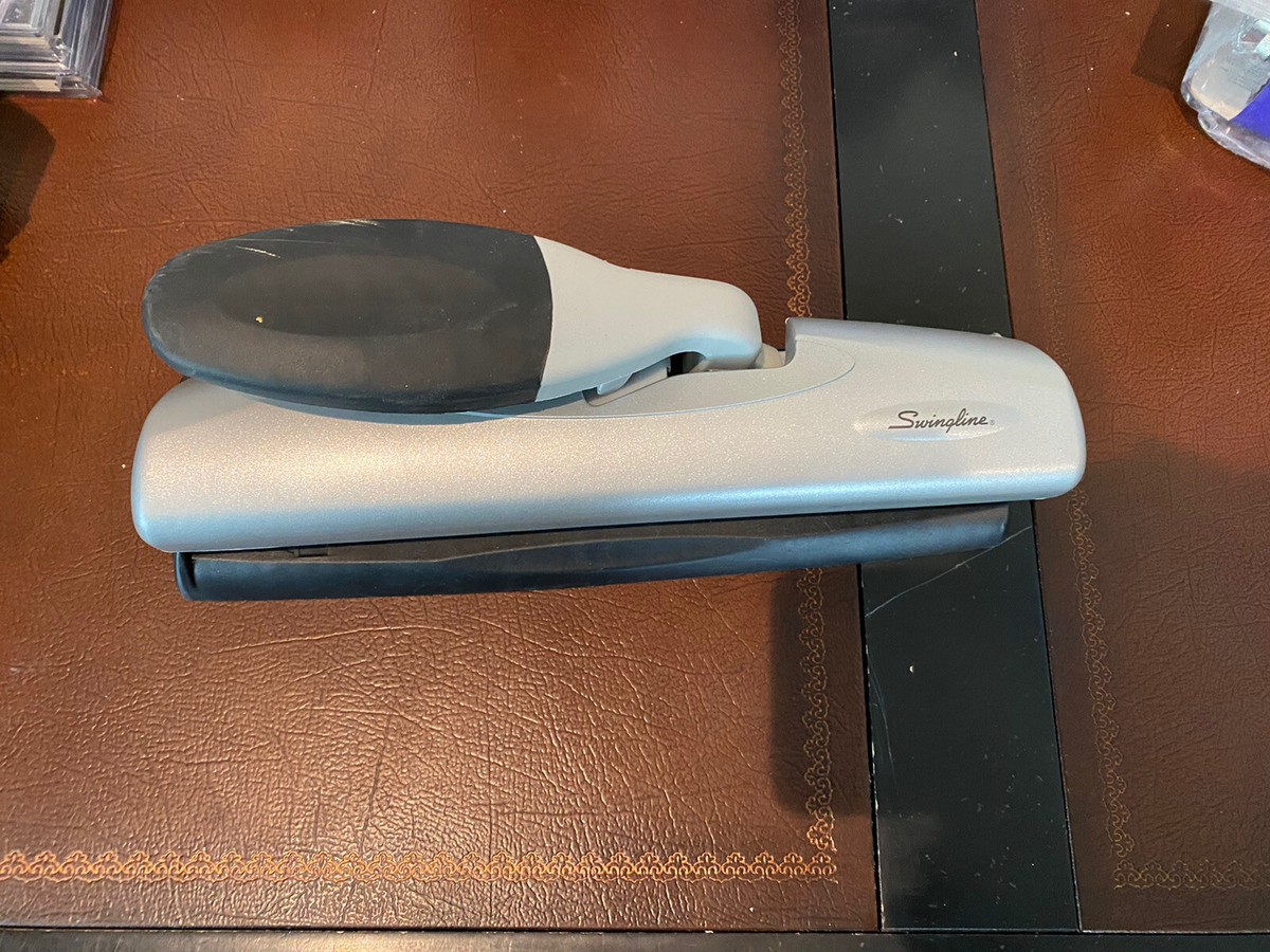 Swingline Heavy Duty 3 Hole Punch Model 74030/31/32 Home Office