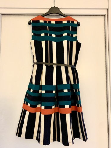 Abito Molly Bracken Taglia XS A Righe, Multicolore Bianco Verde Nero Con Cintura - Foto 3 di 7
