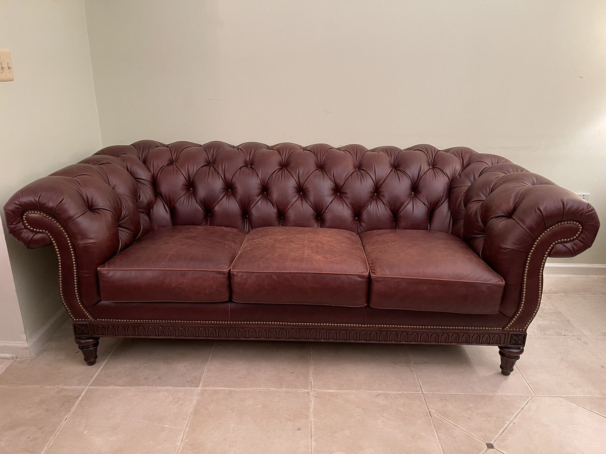 取引中】アンティークソファー