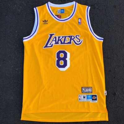 lakers yellow jersey