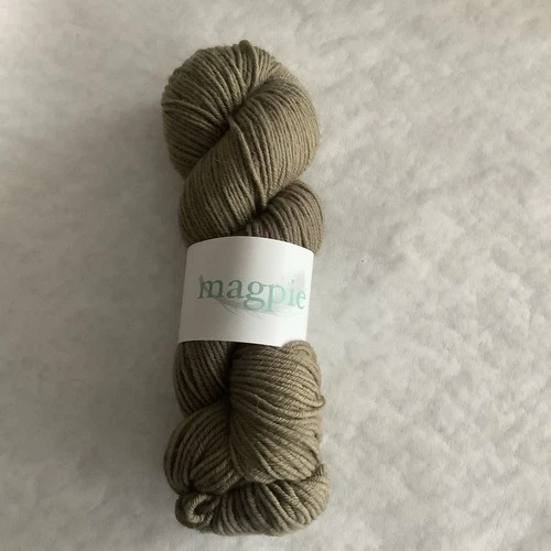 Magpie Fibers ~ Domestic Worsted ~ Meet Me at the Bronze ~ 1 hank - product listing photo