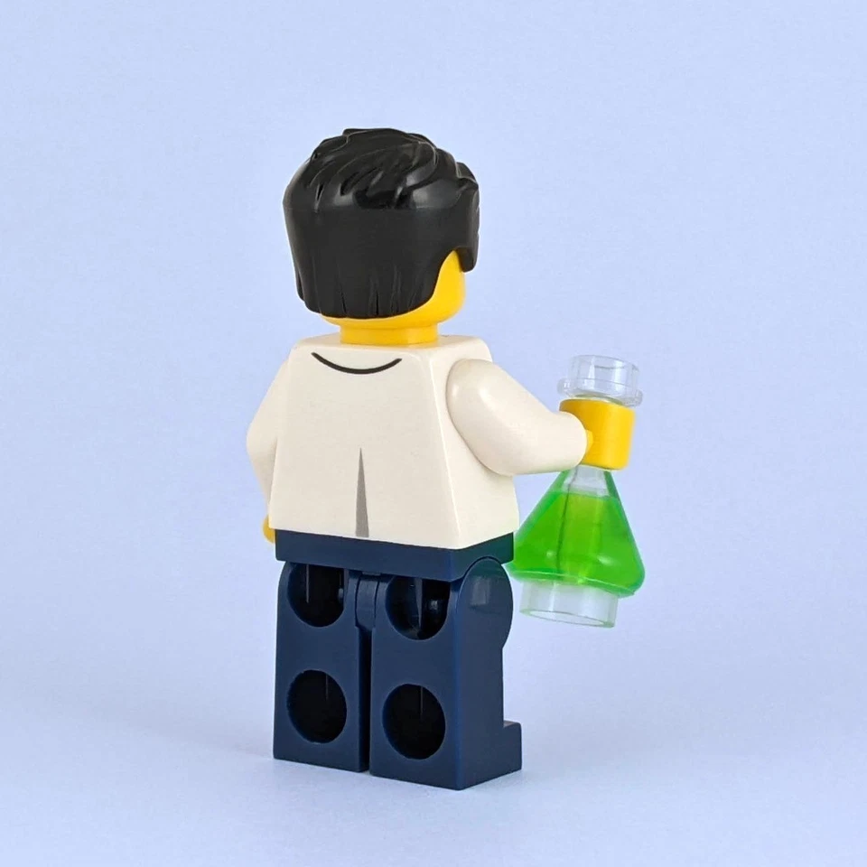 LEGO Nuclear Scientist Guy Minifigure with Glow in the Dark Radium Accessory! - Image 3 of 3