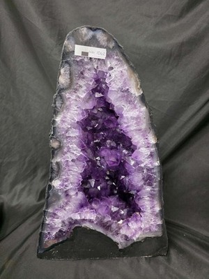 Amethyst Kristall Geode 1062 Premium Queen Grade 14,13 kg H38 x B24 x T25 cm