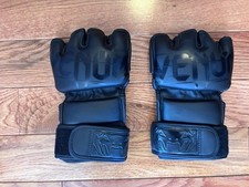 Venum Classic Undisputed 2.0 Boxing Gloves Black