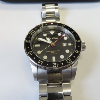 Audaz Mens Watch Model ADZ 3020-02 Batteriekontakt Unterseite abgebrochen