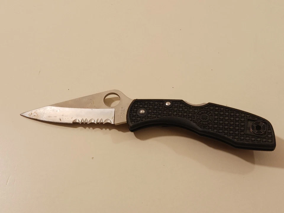 Vintage Spyderco Delica ATS-55 Blade Lock Folding Knife Black Japan Seki City - Image 2 of 4