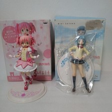Madoka Magica DX Figure Set Madoka Kaname Sayaka Miki Opened Box Damaged