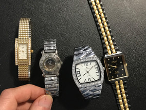 Montre Femme Vintage Louise Arden En Acier Inoxydable - Mouvement à Quartz - Peu Utilisée, En Très Bon état - Style Classique Et élégant