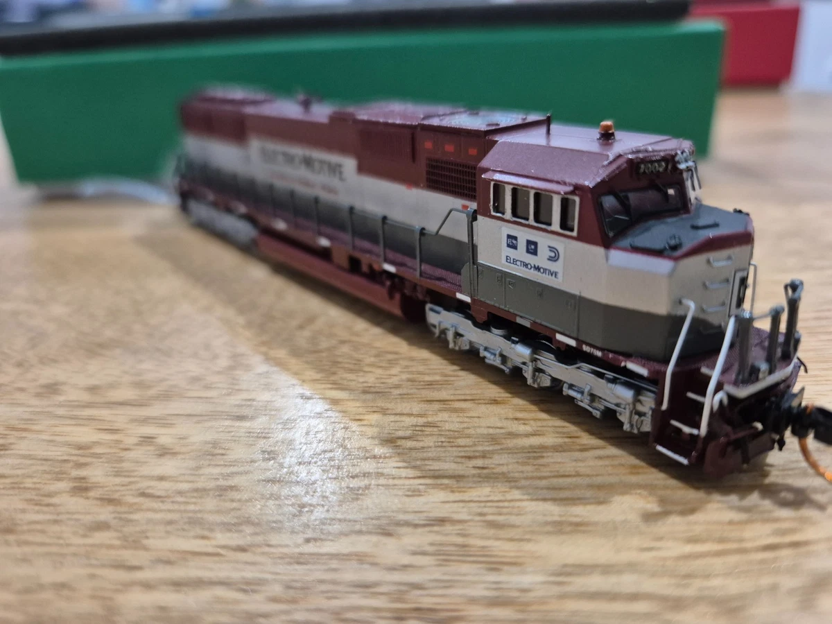 Overland Models Brass N scale EMD SD70MAC Diesel Loco Demonstrator 7002 DC Only