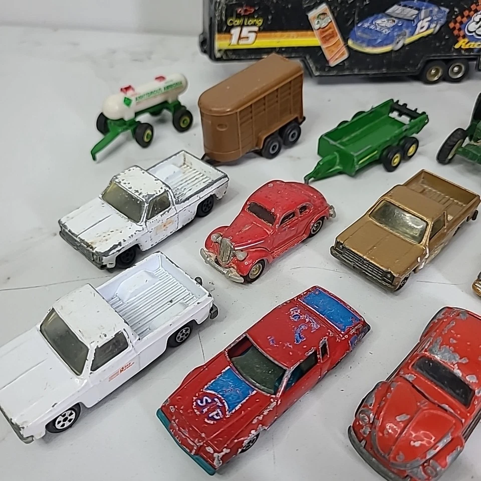 Mixed Lot of 17 Vintage 80s 90s ERTL Diecast Cars Loose John Deere Smurfs - Image 4 of 4