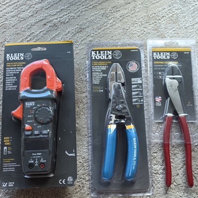 Klein Tools CL390 ,2 piece Lineman's And Stripper ,Crimping Tool Bundle