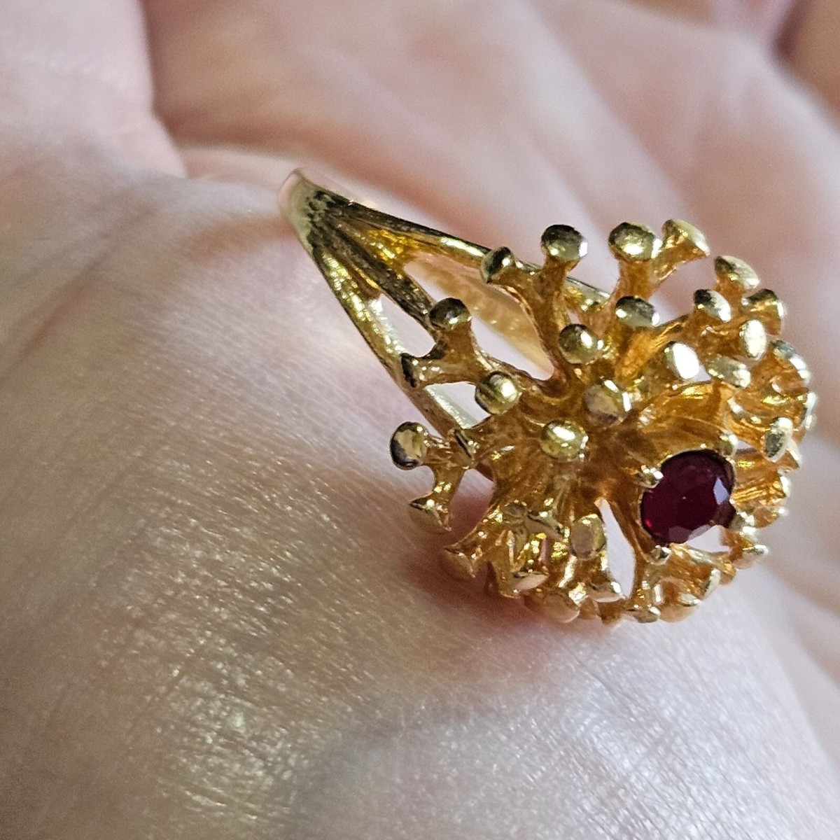 Rin♡e Vintage 18K HGE Red Rhinestone Cocktail Ring Size 5.75 | eBay