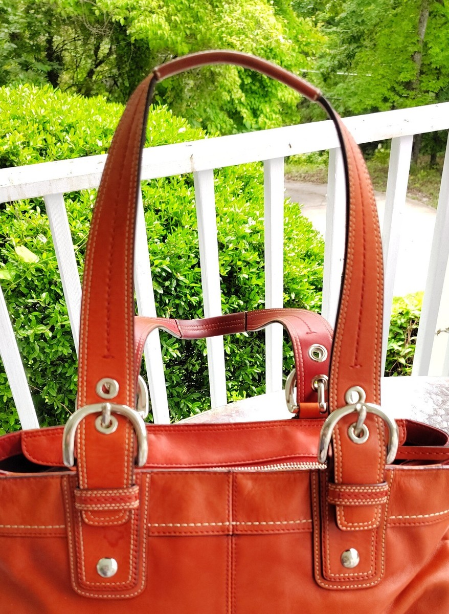 極美品 COACH Soho 横長 プリーテッド ミニボストン F13732 Coach Soho Pleated Leather Shoulder Tote Purse + Dust Bag White