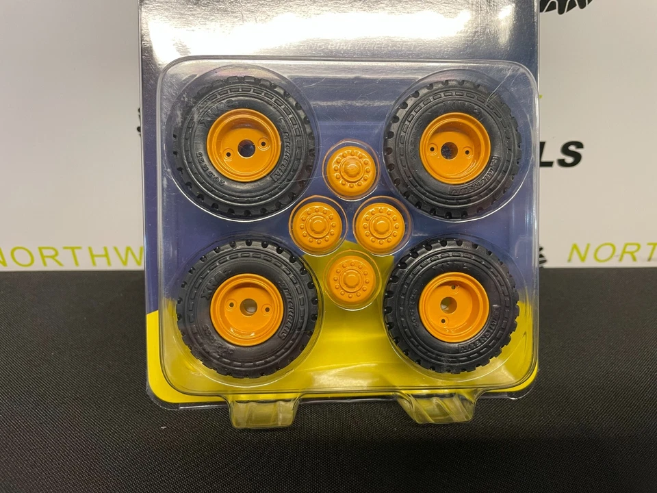 AT COLLECTIONS 3200124 1:32 SCALE MICHELIN XHA2 WHEEL SET - Image 2 of 3