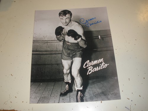 Carmen Basilio BW Auto Autograph 8x10 Photo