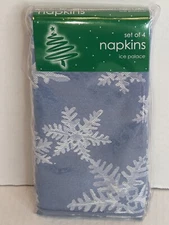 Bed Bath & Beyond "Ice Palace" Snowflake Set Of 4 Napkins