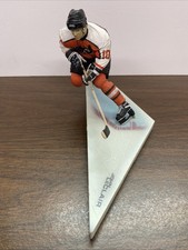 John LeClair Philadelphia Flyers NHL Series 1 McFarlane Hockey Action Figure
