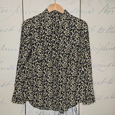 NWT Equipment Femme Signature Shirt Size Small 100 Silk Floral Print 258