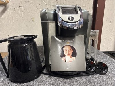 Keurig 2.0 K2.0-500  Touchscreen Digital Coffee Maker With Kraft Silver Working
