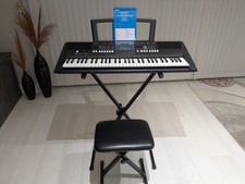 Yamaha PSR-E423 61-Key Electronic Keyboard, Built-in Speakers, Stand & Manual