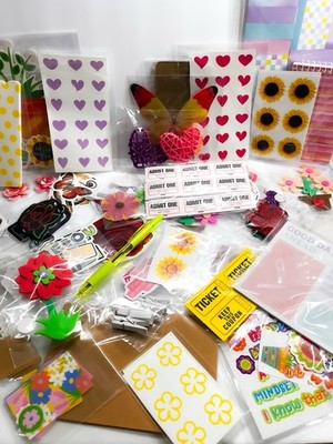 Junk Journal kit Complete With Notebook 200+ Piece