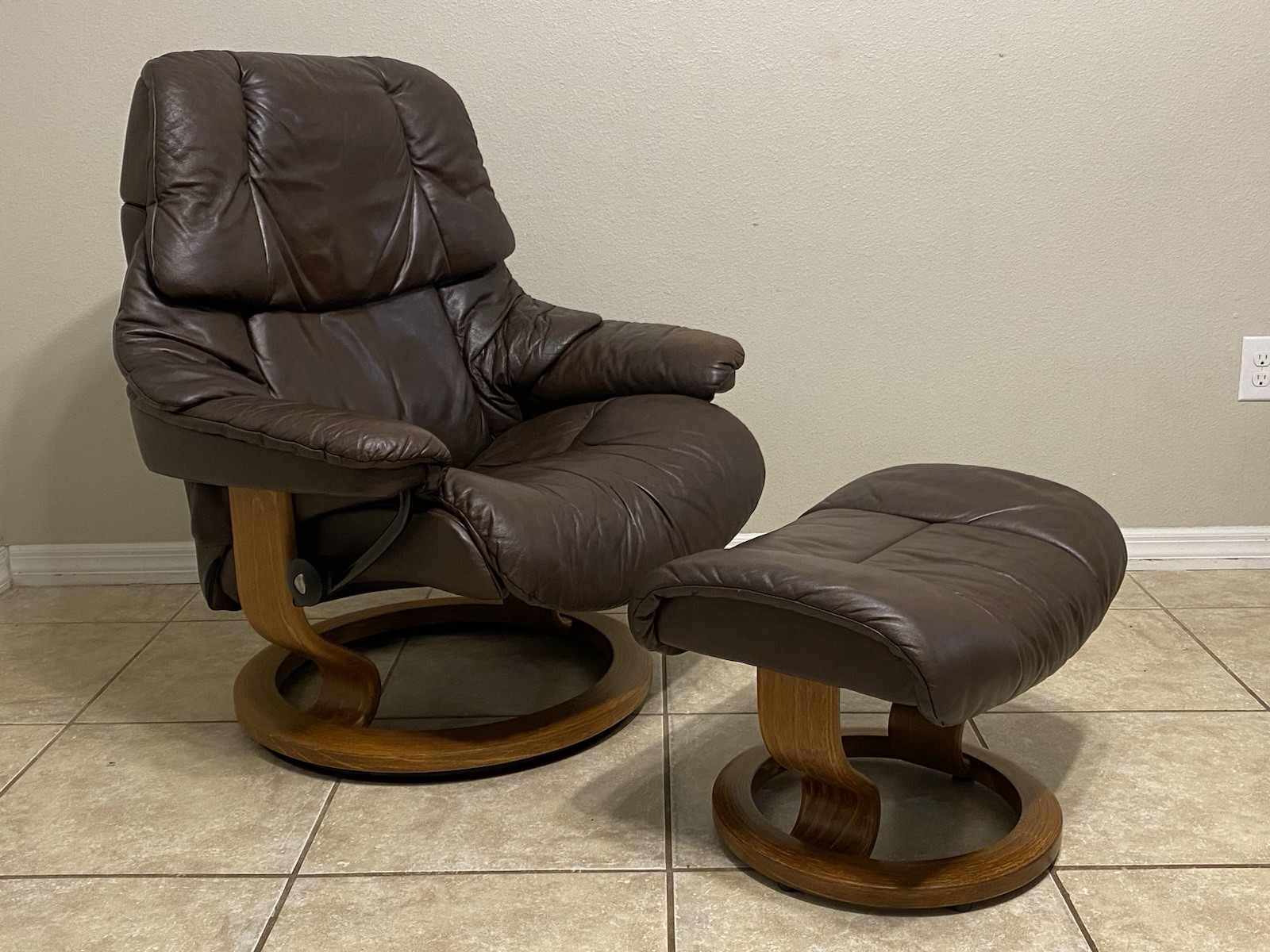 Ekornes Stressless Leather Recliner Chair & Ottoman Large Reno Norway Furniture